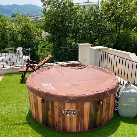 Indipendente Con Terrazza